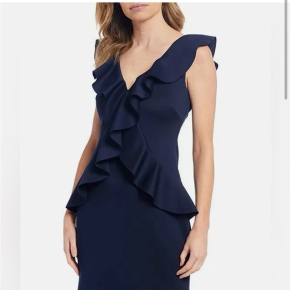 Jessica Howard Ruffled V Neck Navy 
Scuba Gown Size 4P - Picture 4 of 14
